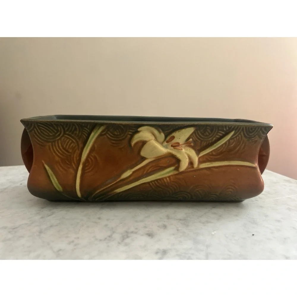 Roseville pottery 1393-8